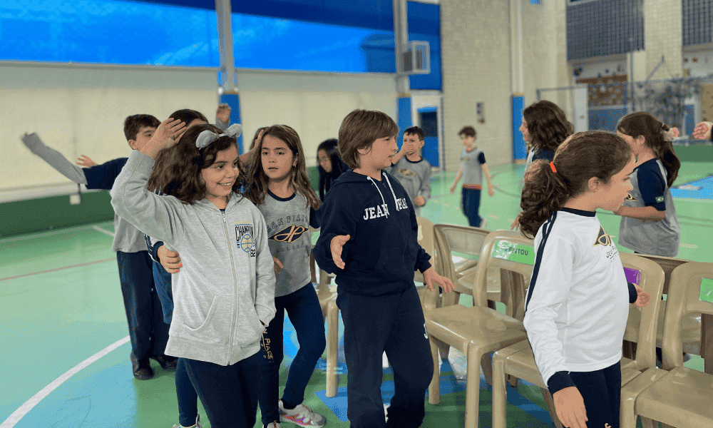 A Dança Das Cadeiras, musica infantil